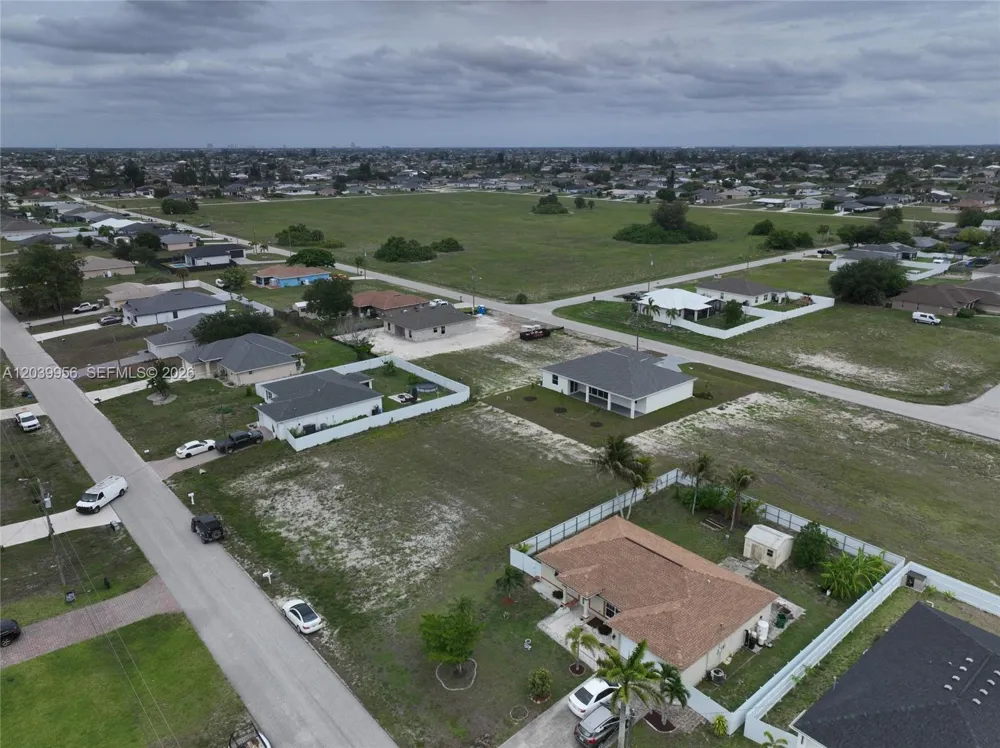 530 NW 23RD TER Cape Coral, FL 33993