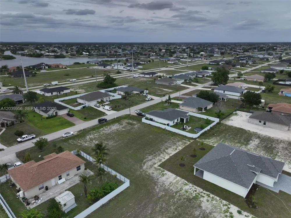 530 NW 23RD TER Cape Coral, FL 33993