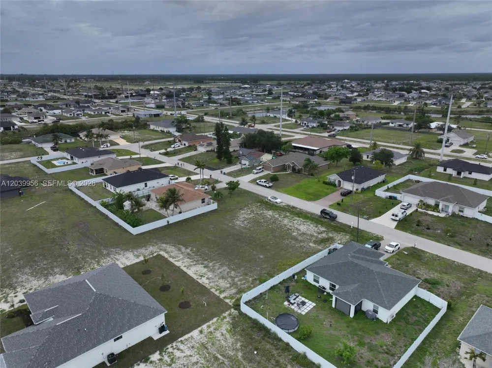 530 NW 23RD TER Cape Coral, FL 33993