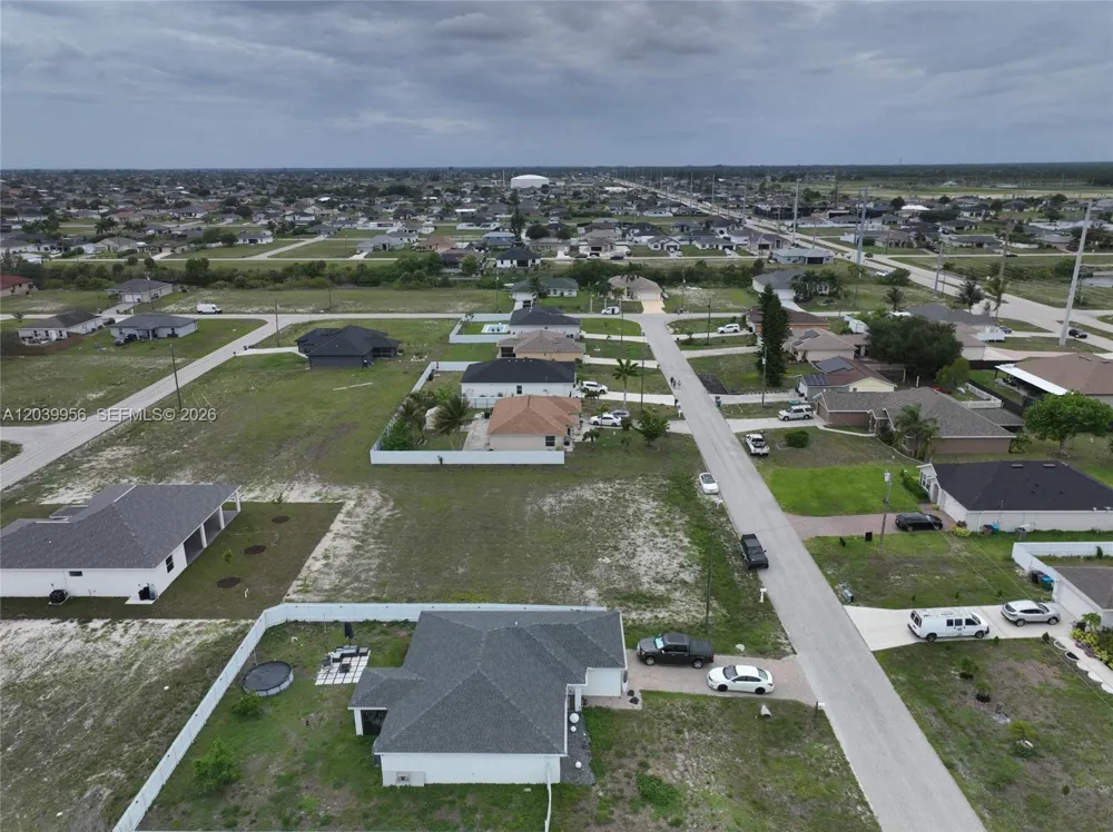 530 NW 23RD TER Cape Coral, FL 33993