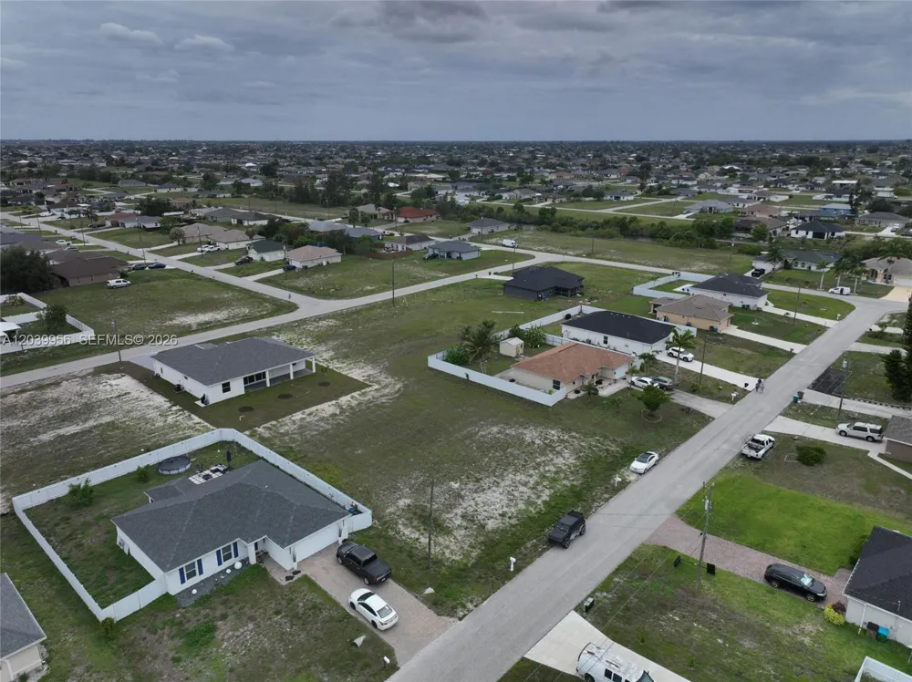 530 NW 23RD TER Cape Coral, FL 33993