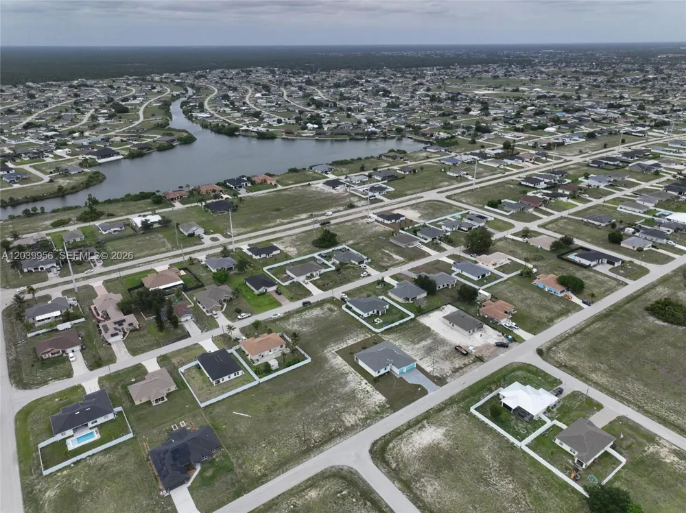530 NW 23RD TER Cape Coral, FL 33993