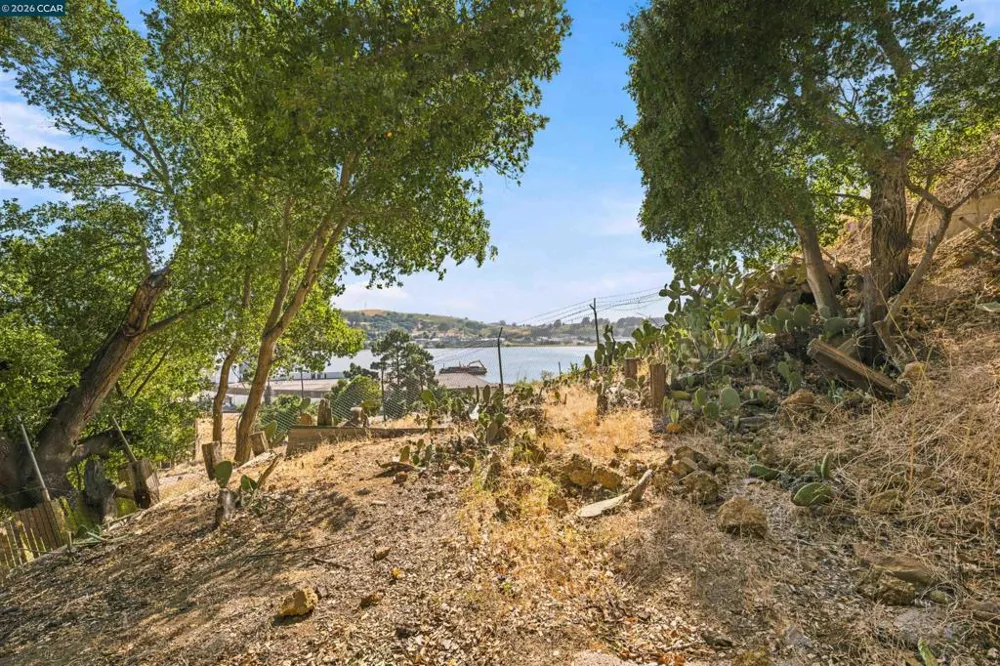 306 Winchester St Vallejo, CA 94590