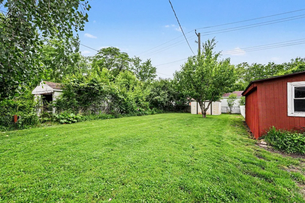 28083 Stuart Avenue Southfield, MI 48076