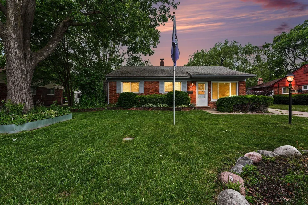 28083 Stuart Avenue Southfield, MI 48076