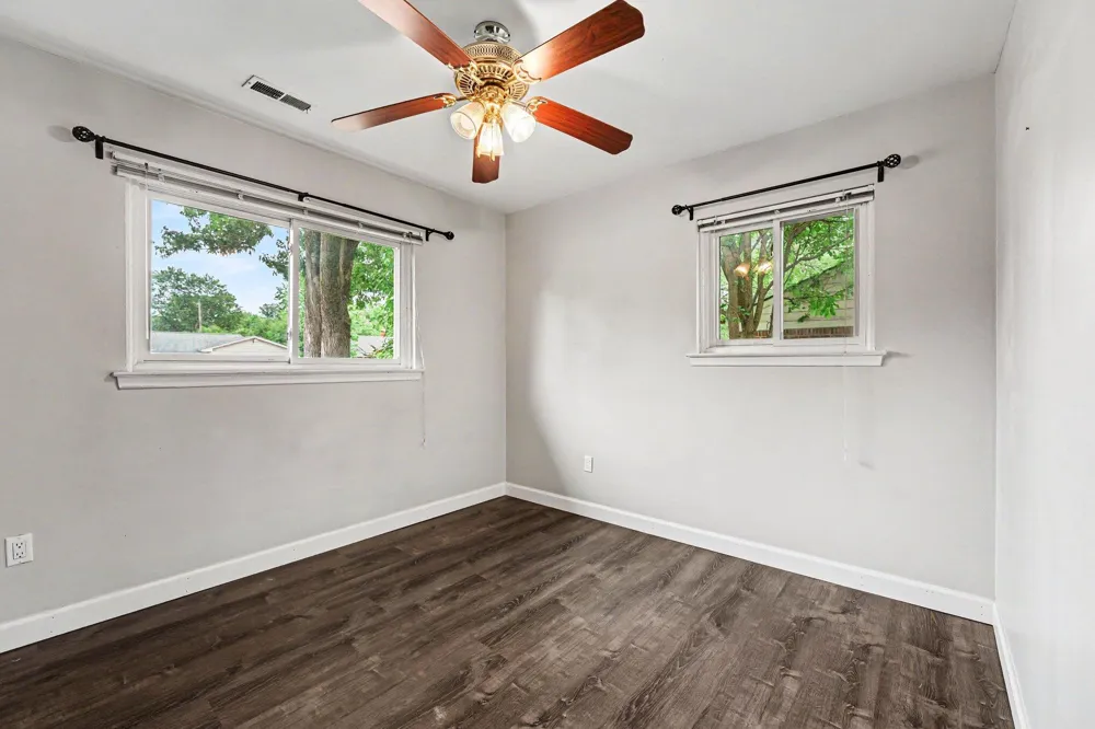 28083 Stuart Avenue Southfield, MI 48076