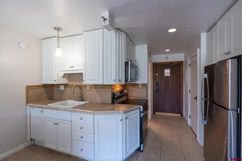 314 Tamarron Drive #101