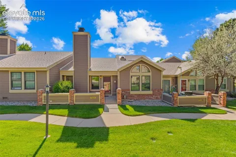 6512 Foxdale Circle