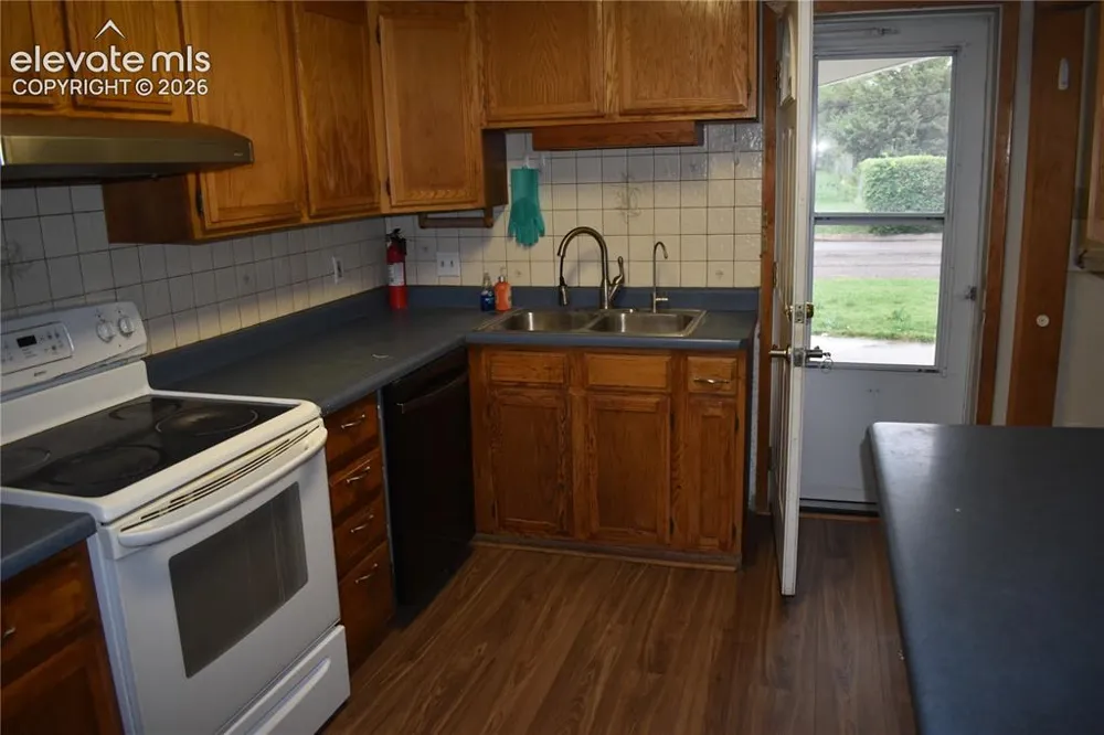 818 S 5th Street Rocky Ford, CO 81067
