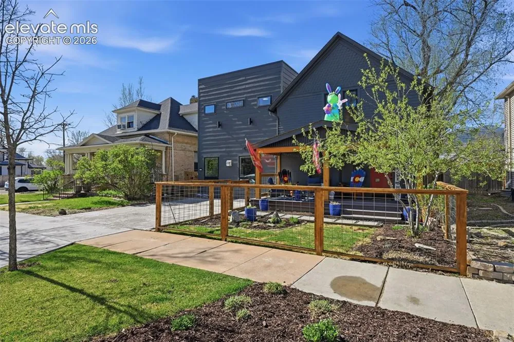 1607 W Pikes Peak Avenue Colorado Springs, CO 80904