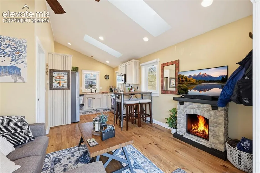 1607 W Pikes Peak Avenue Colorado Springs, CO 80904
