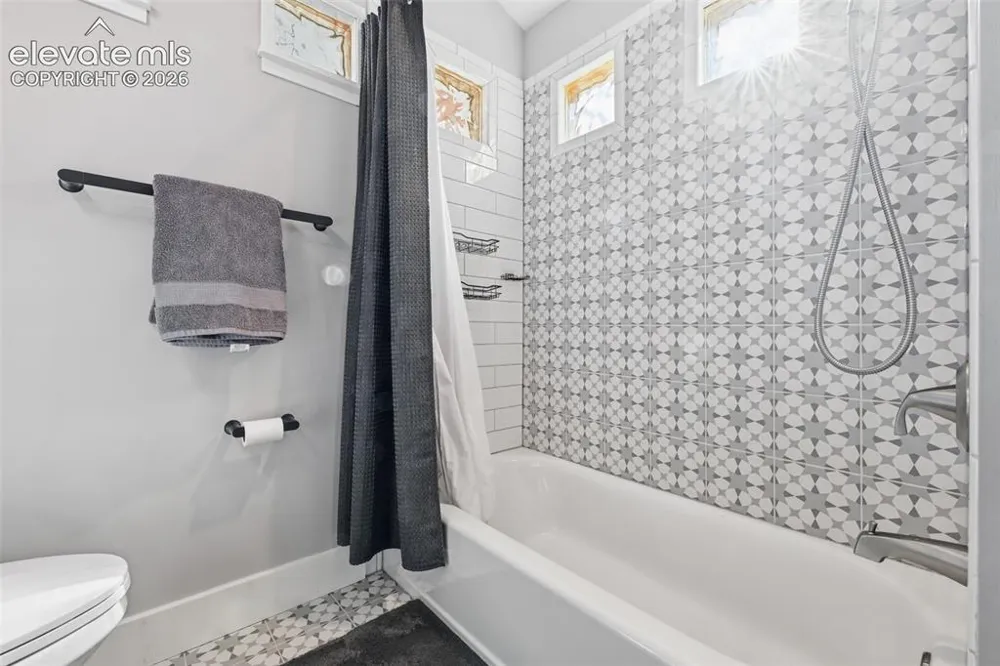 1607 W Pikes Peak Avenue Colorado Springs, CO 80904