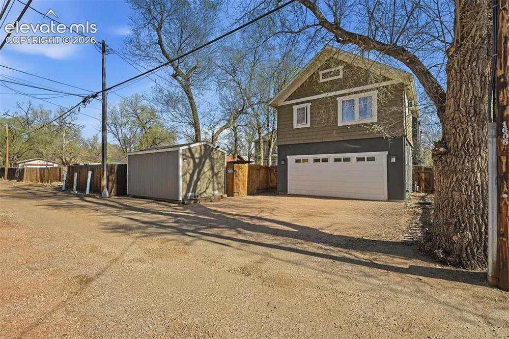 1607 W Pikes Peak Avenue Colorado Springs, CO 80904