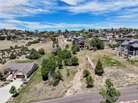 4640 Emerald Drive