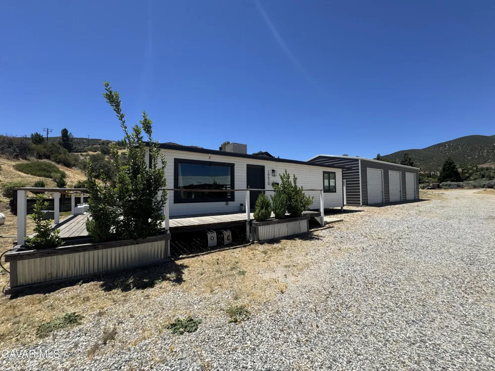 10620 Leona Avenue Leona Valley, CA 93551