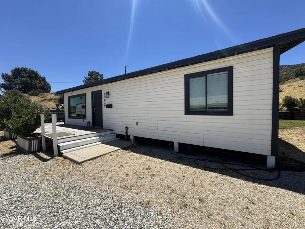 10620 Leona Avenue Leona Valley, CA 93551