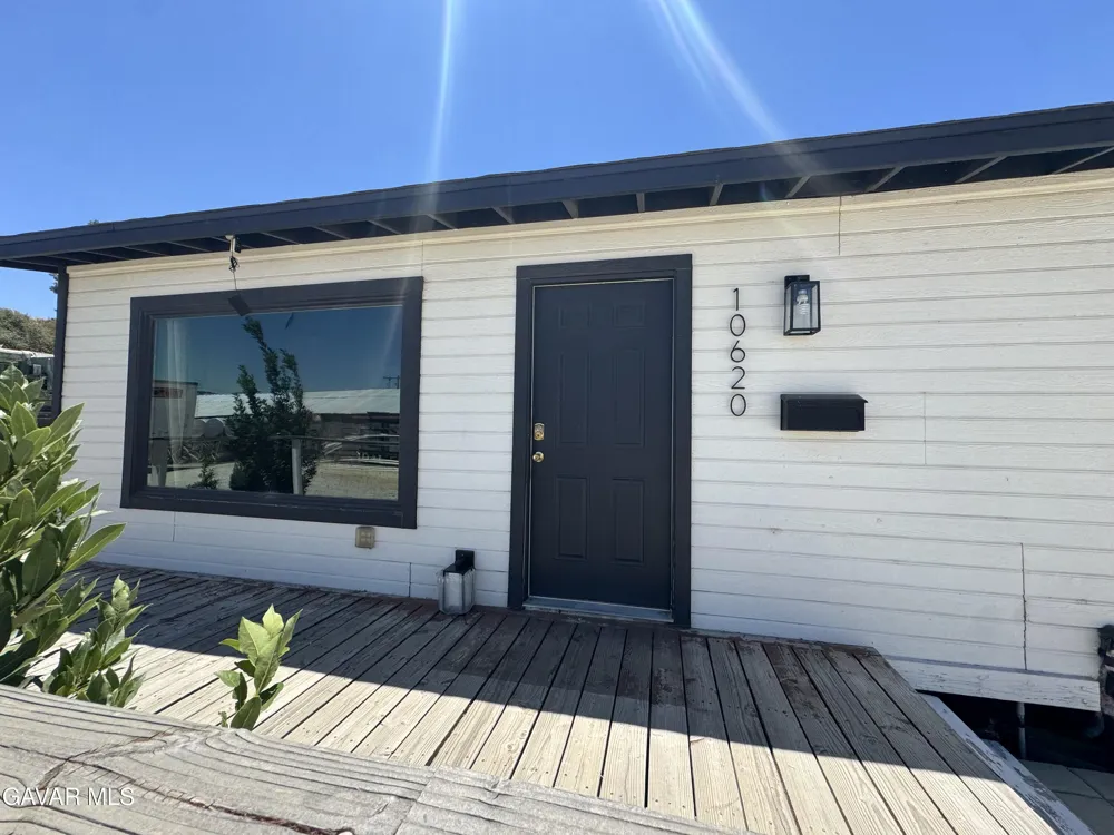10620 Leona Avenue Leona Valley, CA 93551
