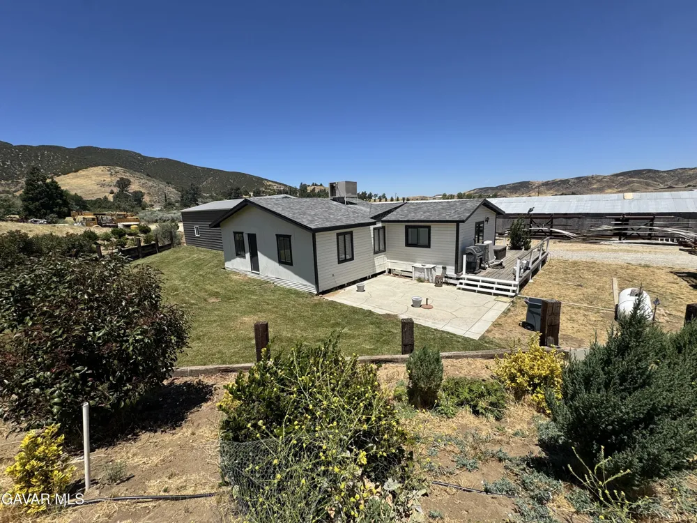 10620 Leona Avenue Leona Valley, CA 93551