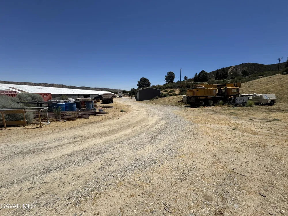 10620 Leona Avenue Leona Valley, CA 93551