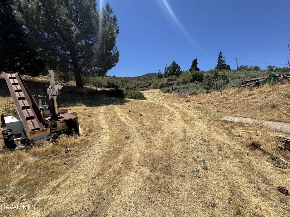 10620 Leona Avenue Leona Valley, CA 93551