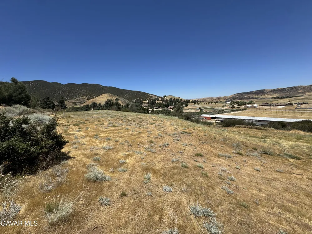10620 Leona Avenue Leona Valley, CA 93551