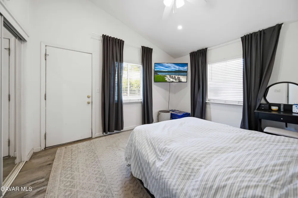 10620 Leona Avenue Leona Valley, CA 93551