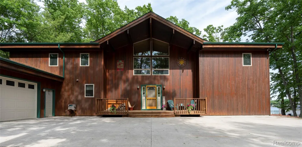 2300 Bliss Lane Plainfield Township, MI 48748