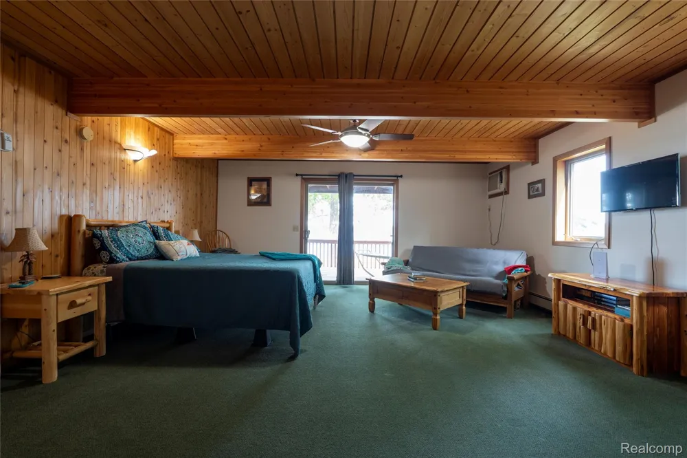 2300 Bliss Lane Plainfield Township, MI 48748