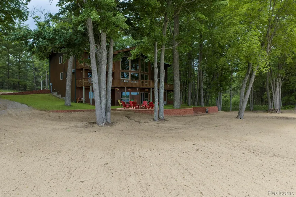 2300 Bliss Lane Plainfield Township, MI 48748