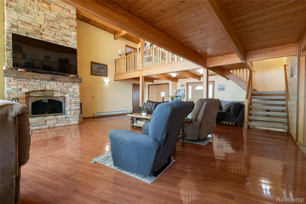 2300 Bliss Lane Plainfield Township, MI 48748