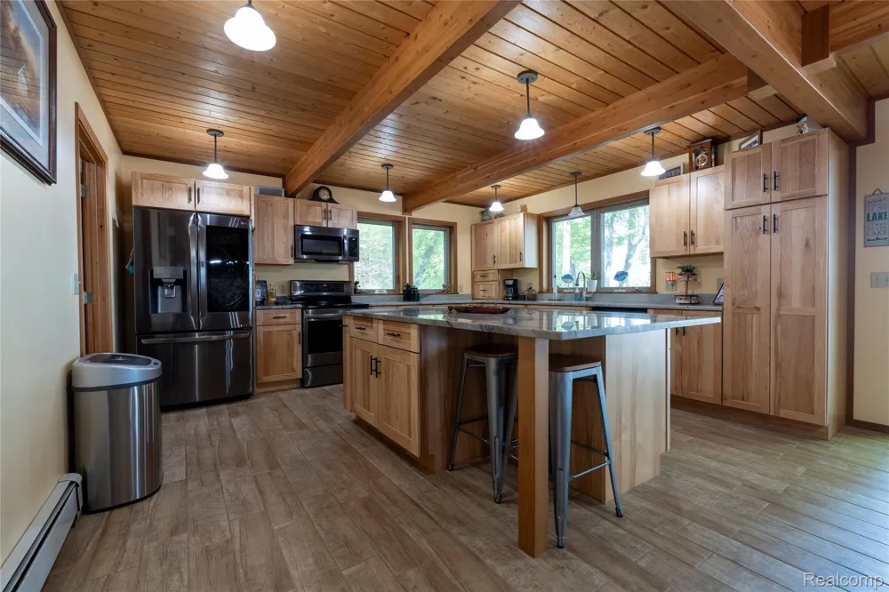 2300 Bliss Lane Plainfield Township, MI 48748