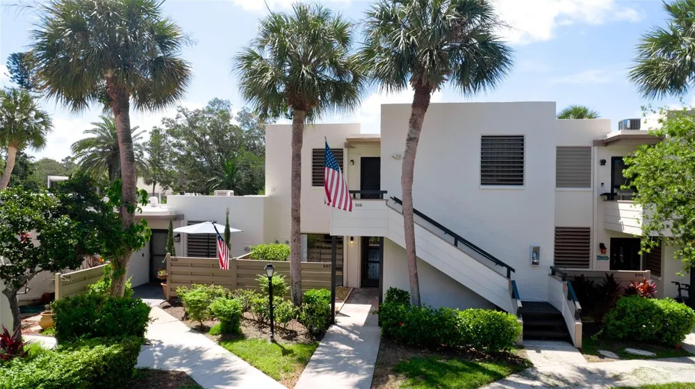 507 LAKESIDE DRIVE #507 Bradenton, FL 34210
