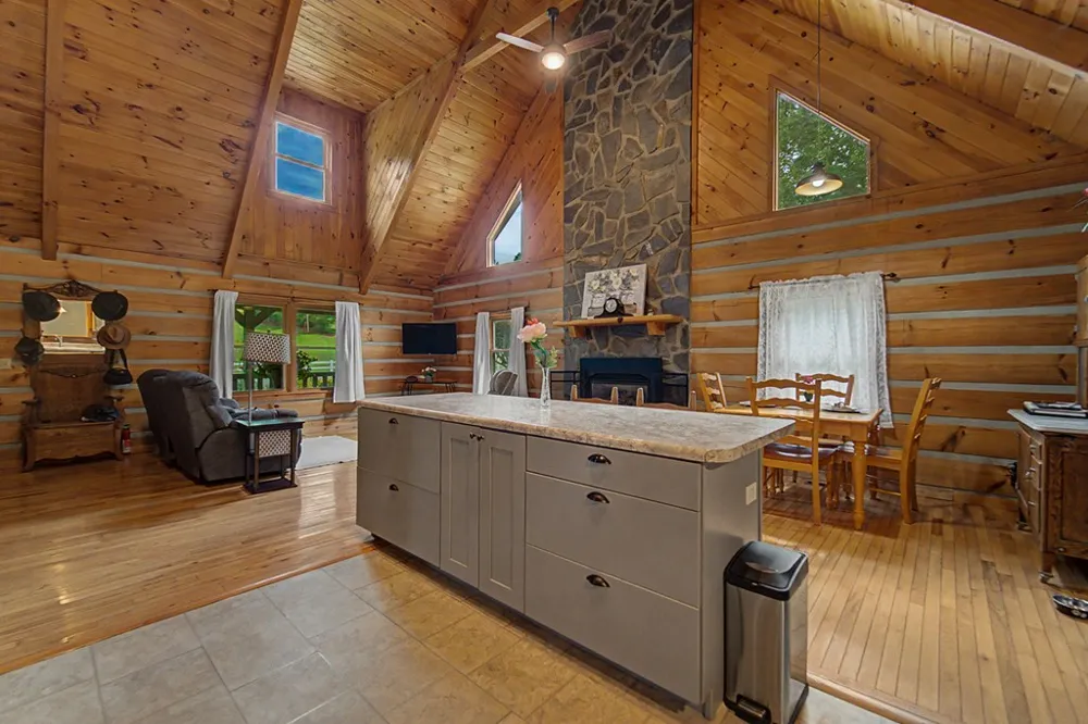 E Fork Sylva, NC 28779