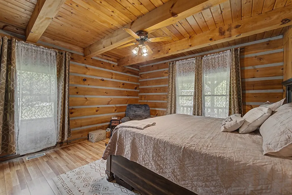 E Fork Sylva, NC 28779