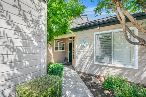 474 E Alluvial Avenue #129