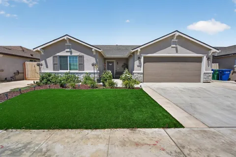 2360 Chateau Way