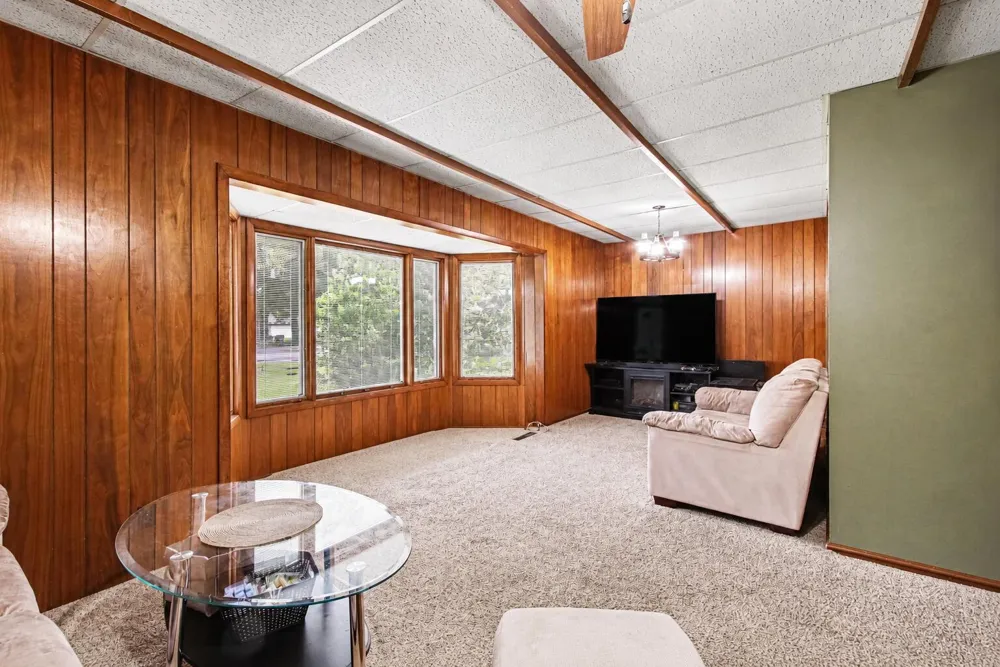 325 Hobart Road Hobart, IN 46342