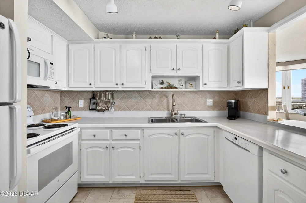 3047 S Atlantic Avenue #705 Daytona Beach Shores, FL 32118