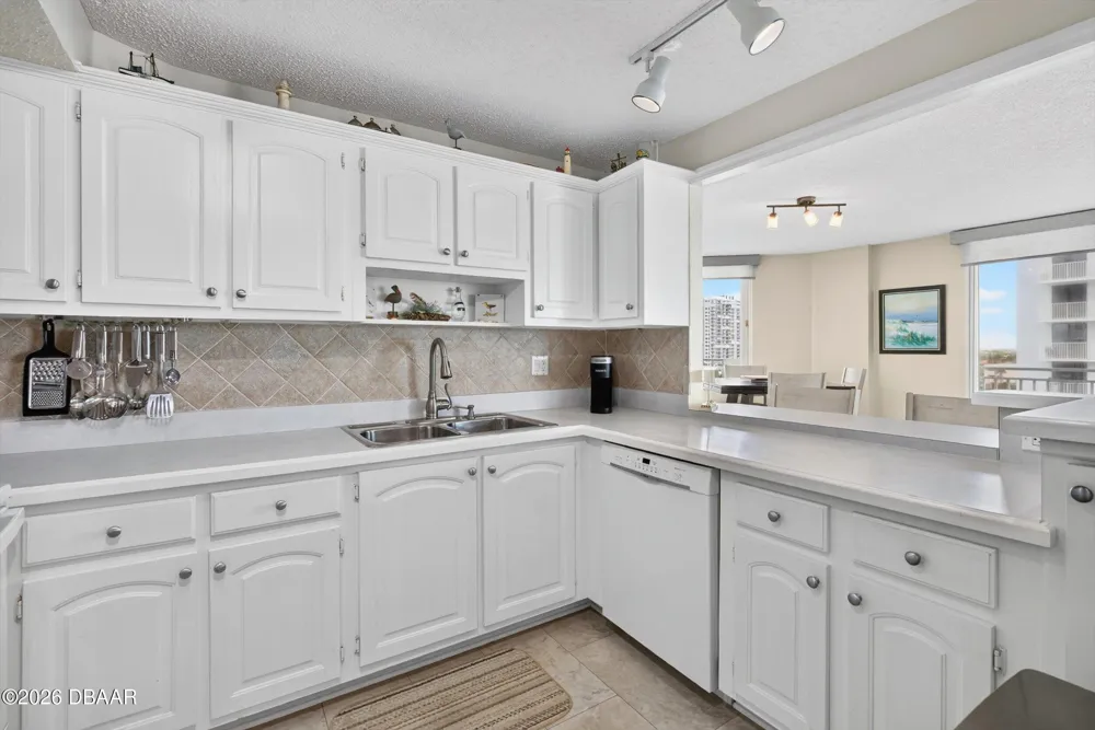 3047 S Atlantic Avenue #705 Daytona Beach Shores, FL 32118