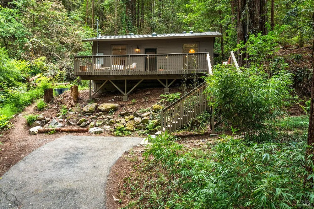 21541 Highland Terrace Monte Rio, CA 95462