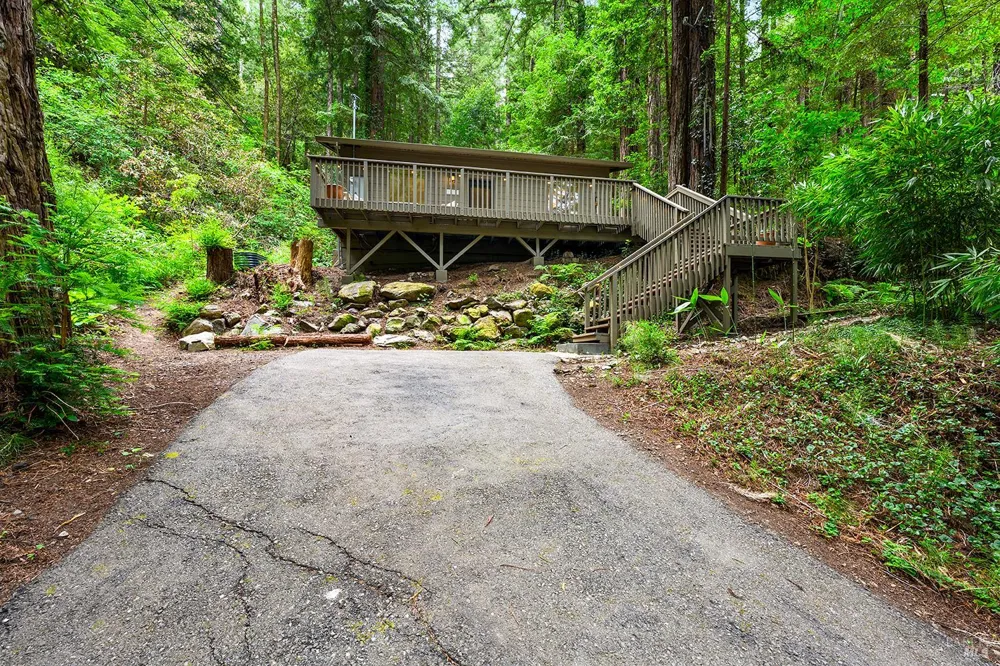 21541 Highland Terrace Monte Rio, CA 95462