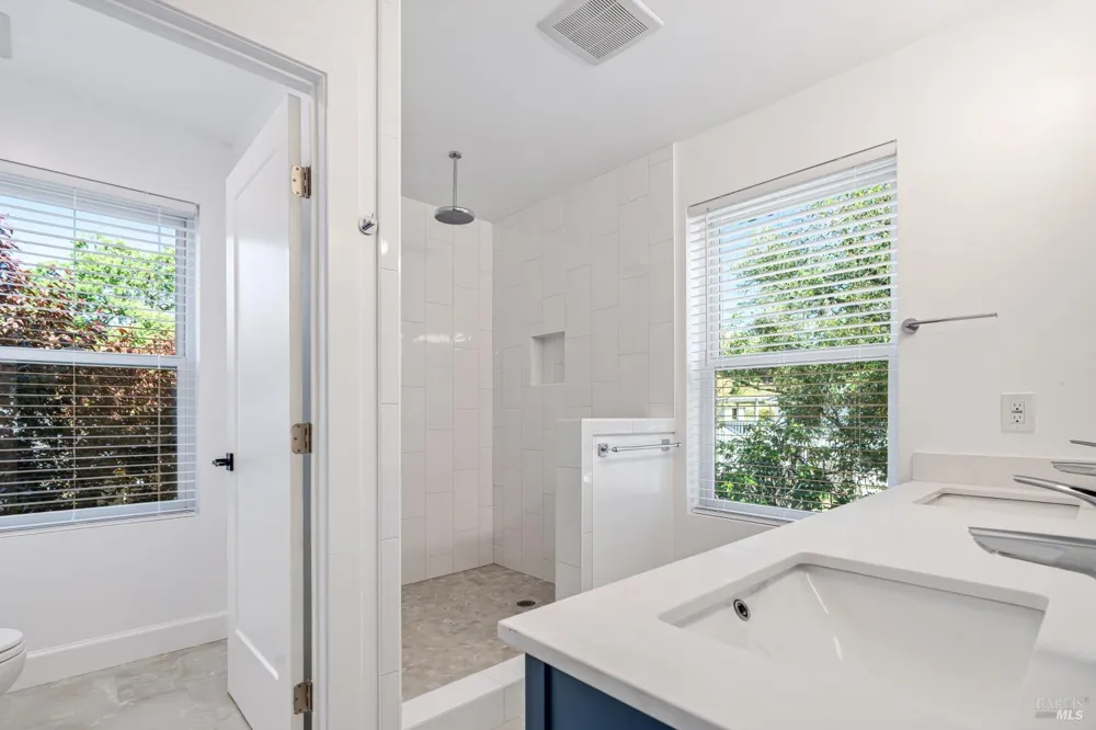 109 Paul Wittke Drive Healdsburg, CA 95448