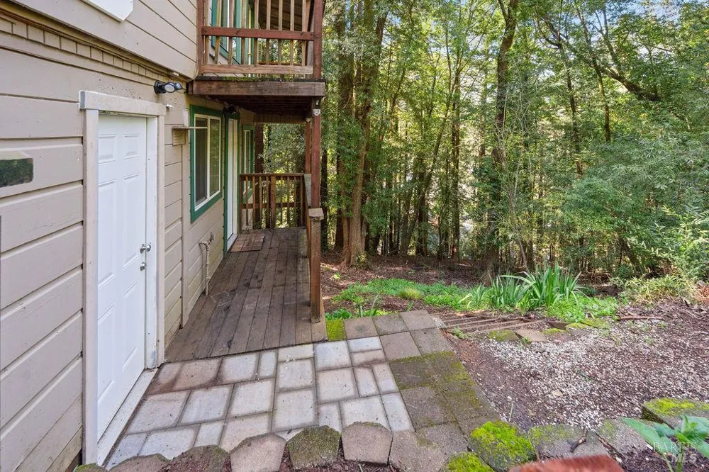 10987 Terrace Drive Forestville, CA 95436