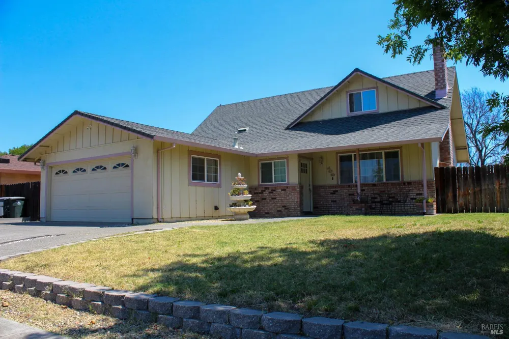 109 Kearney Way Vacaville, CA 95687