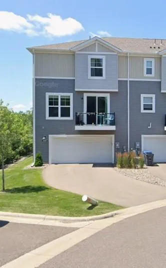 2185 Gateway Curve