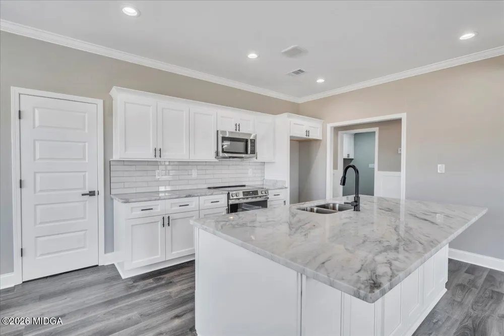 138 Early Drive Byron, GA 31008