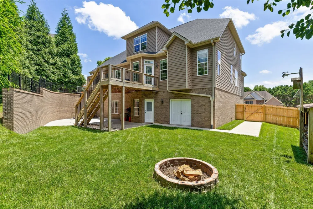 9875 Fieldcrest Drive Apison, TN 37302