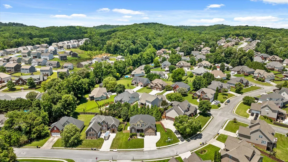 9875 Fieldcrest Drive Apison, TN 37302