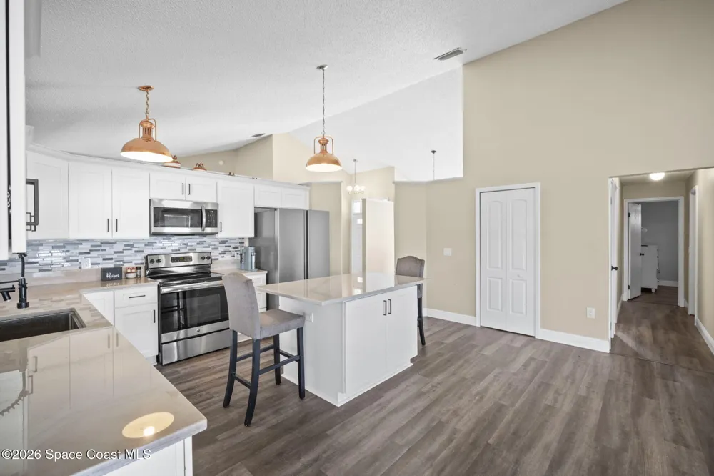 894 Jamestown Drive Rockledge, FL 32955