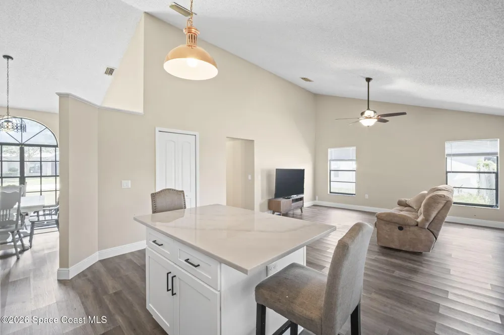 894 Jamestown Drive Rockledge, FL 32955